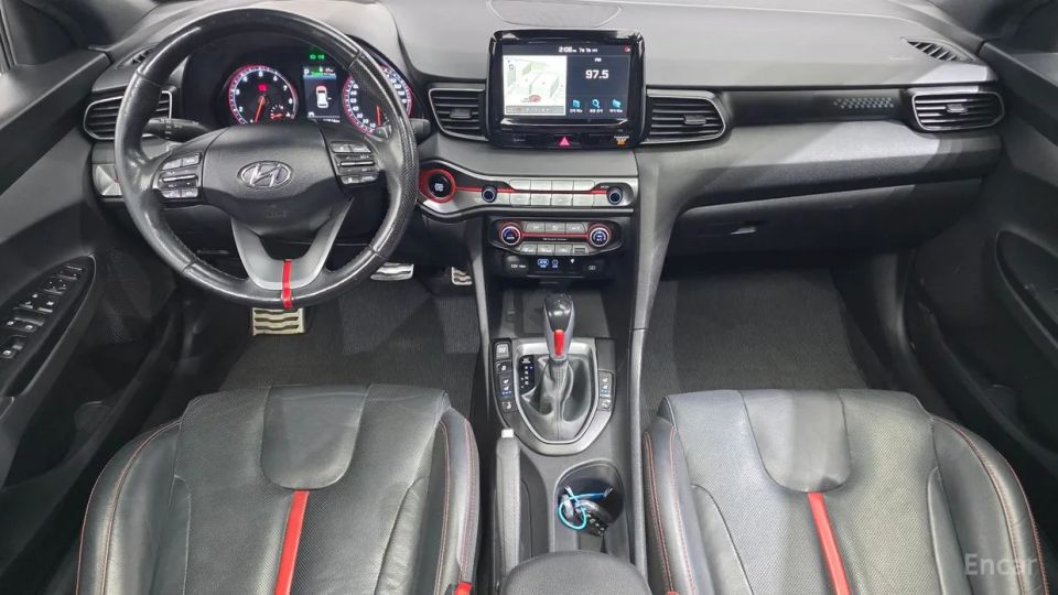 Hyundai Veloster