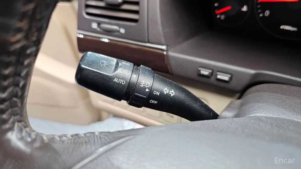 Kia OPIRUS