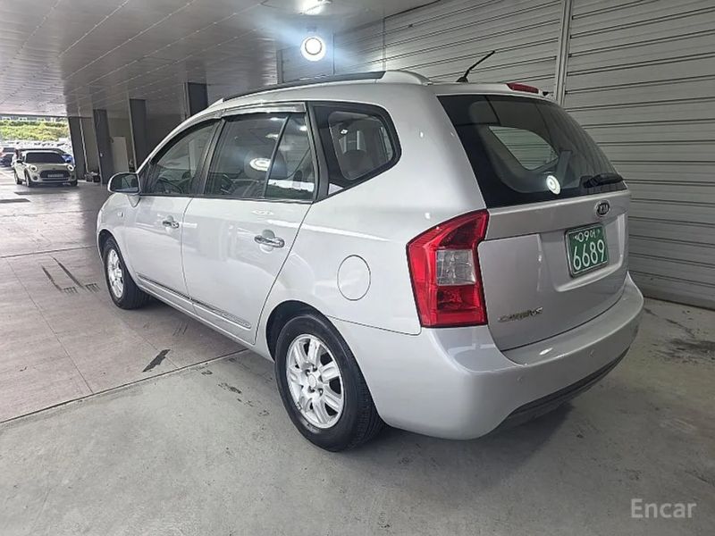 Kia Carens
