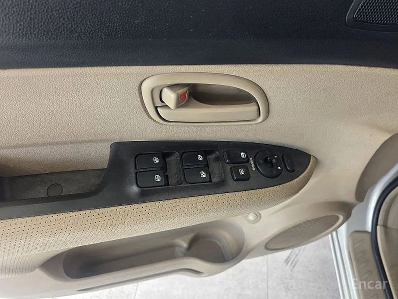 Kia Carens