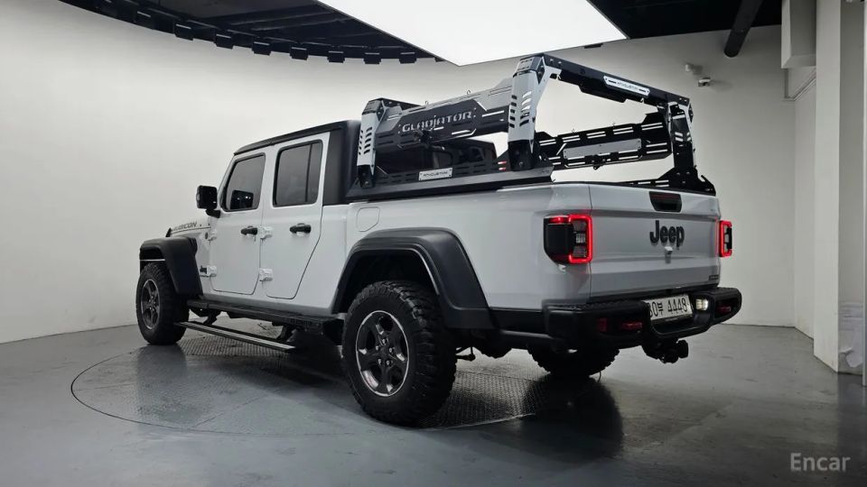 Jeep gladiator