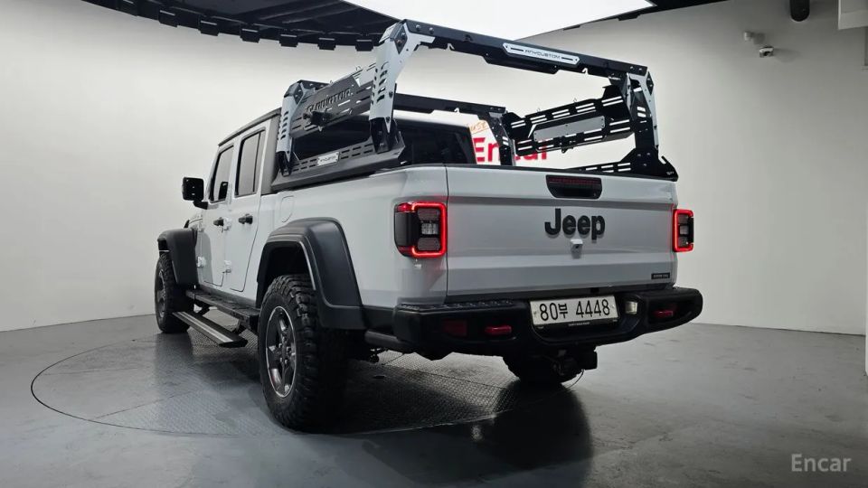 Jeep gladiator
