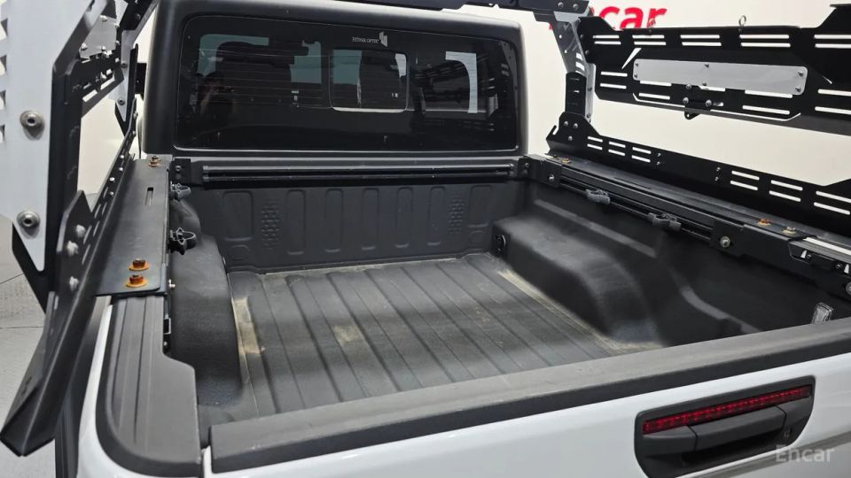 Jeep gladiator