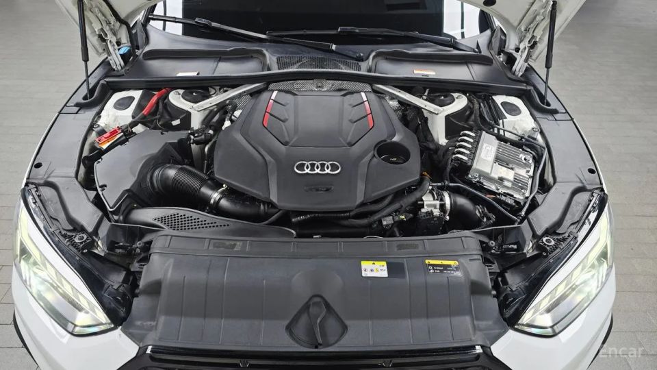 Audi S5