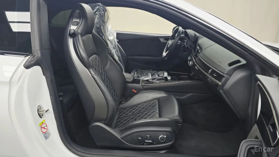 Audi S5