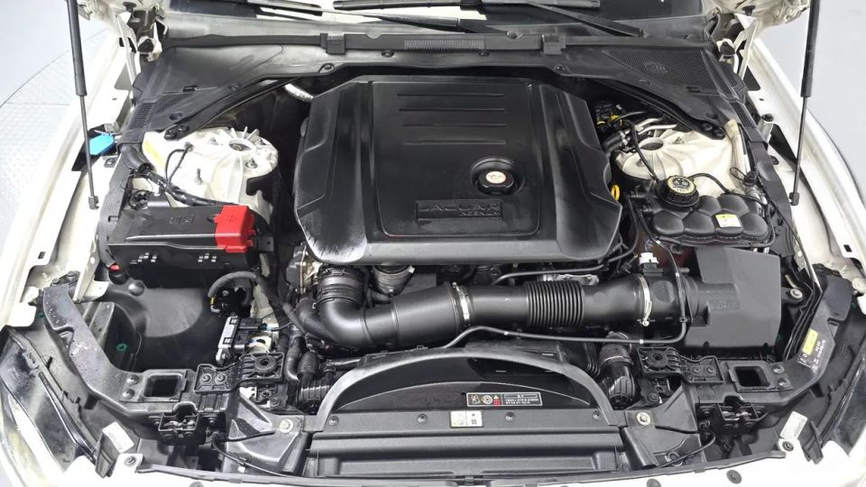 Jaguar xf