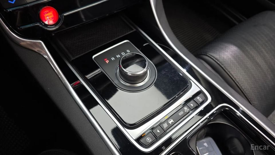 Jaguar xf