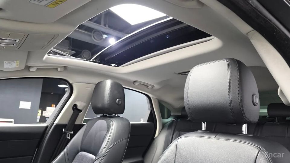 Jaguar xf