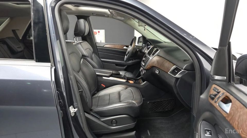 Mercedes-Benz M-class