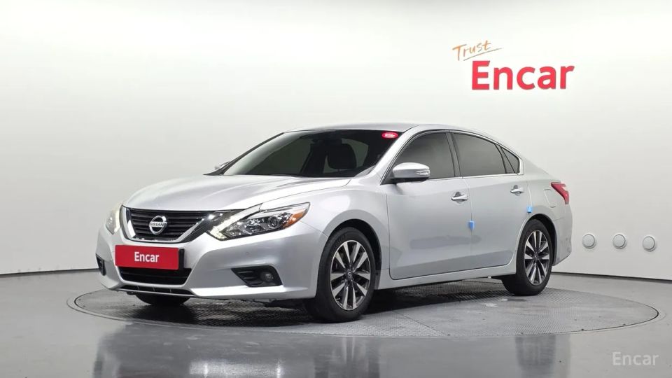 Nissan altima