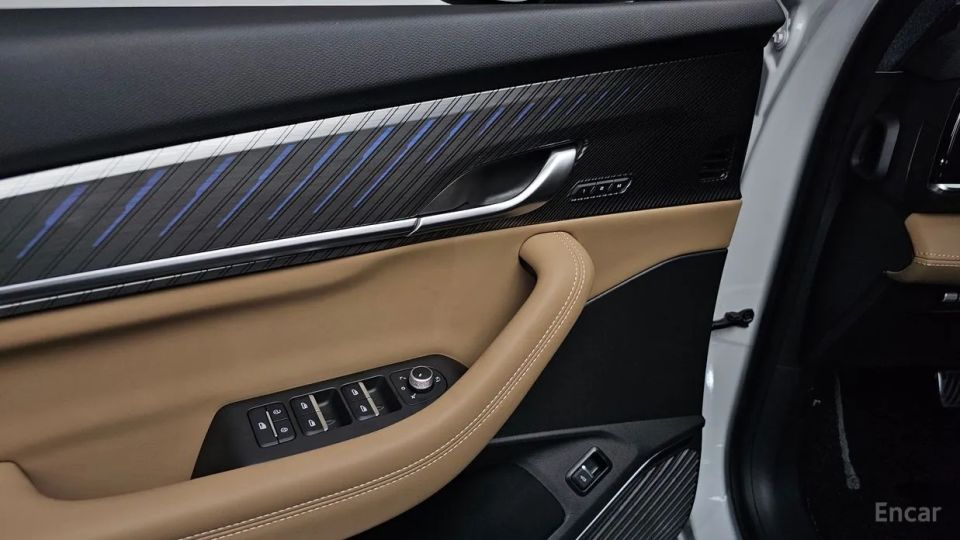 Renault-KoreaSamsung Grand Koleos