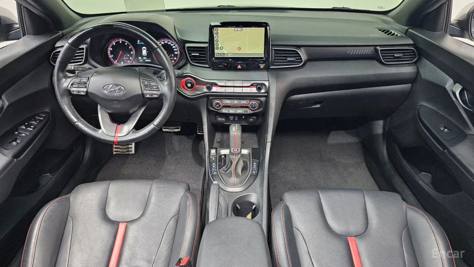 Hyundai Veloster