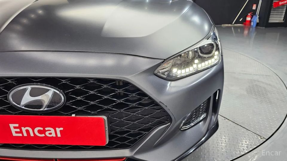 Hyundai Veloster