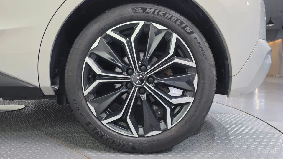 Citroen-DS DS4