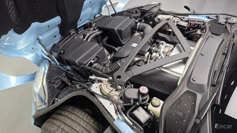 Astonmartin DB11