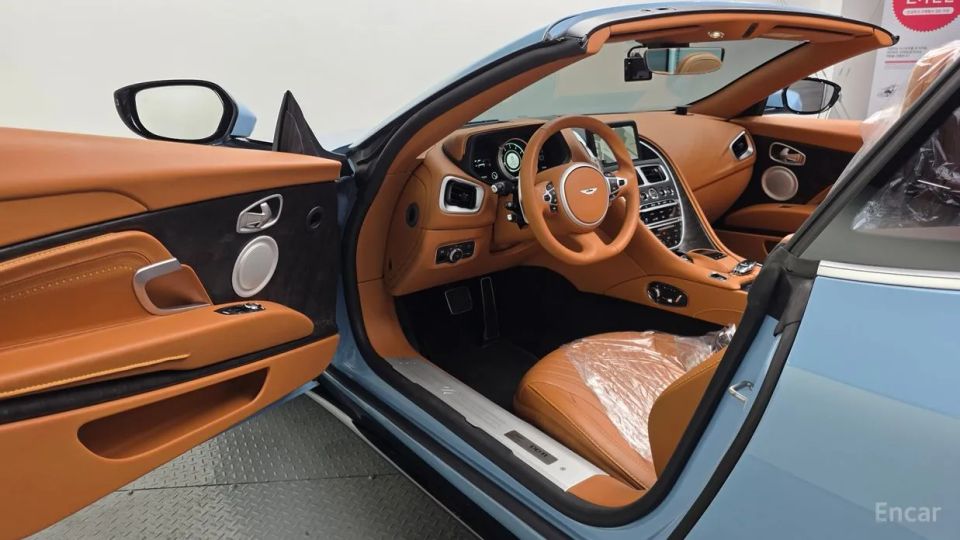 Astonmartin DB11