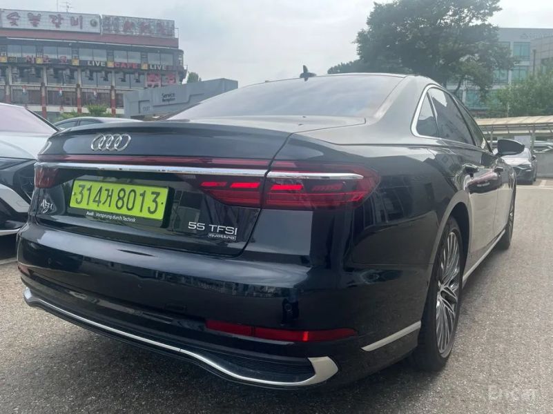 Audi A8