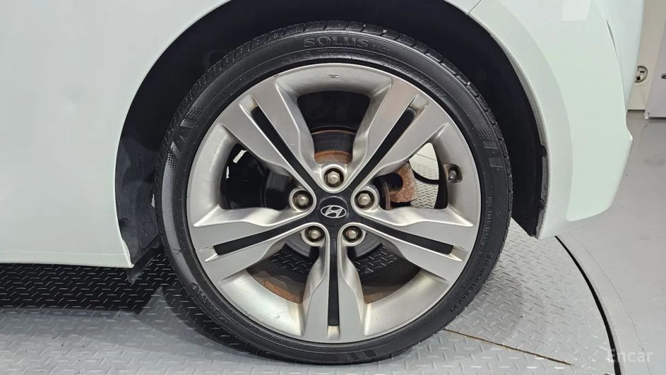 Hyundai Veloster