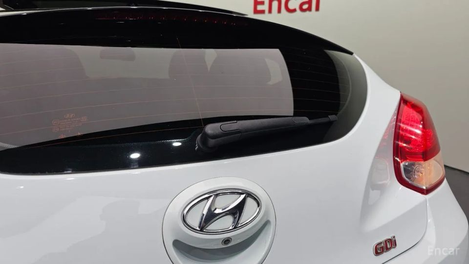 Hyundai Veloster