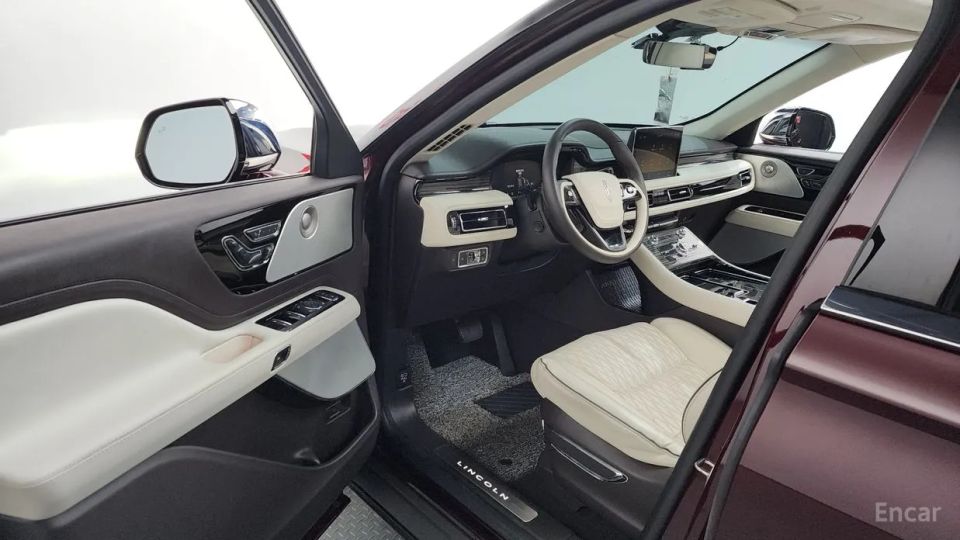 Lincoln Aviator