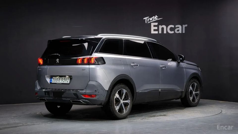 Peugeot 5008
