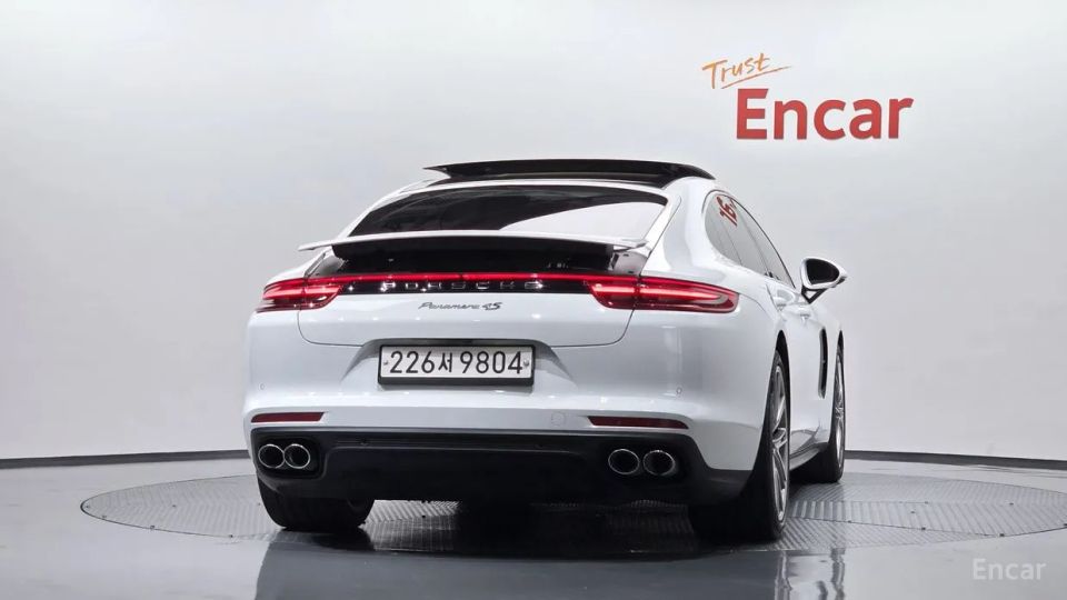 Porsche Panamera