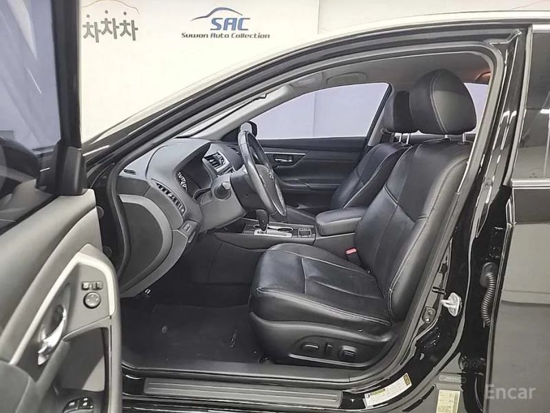 Nissan altima