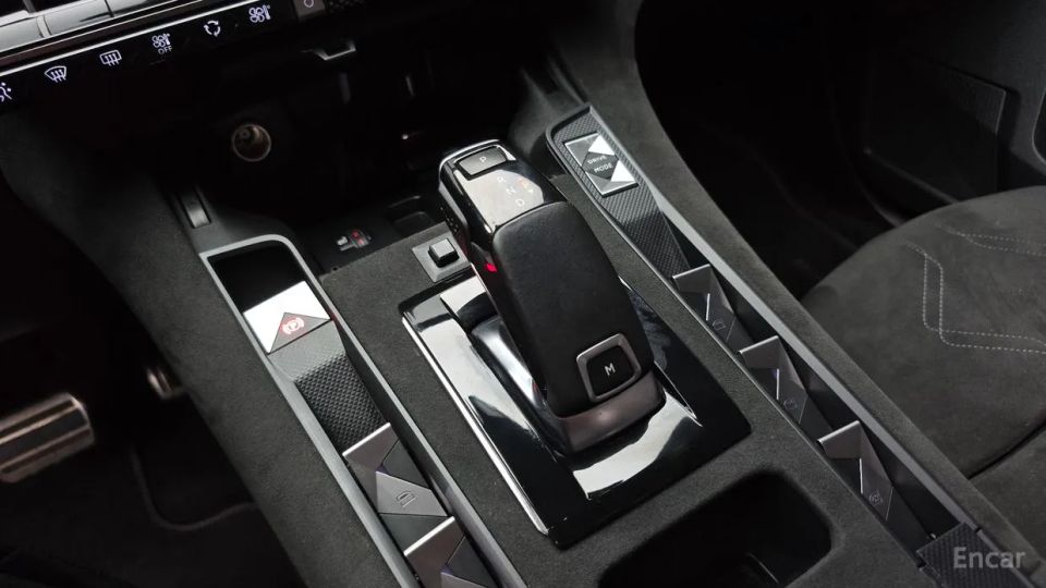 Citroen-DS DS7