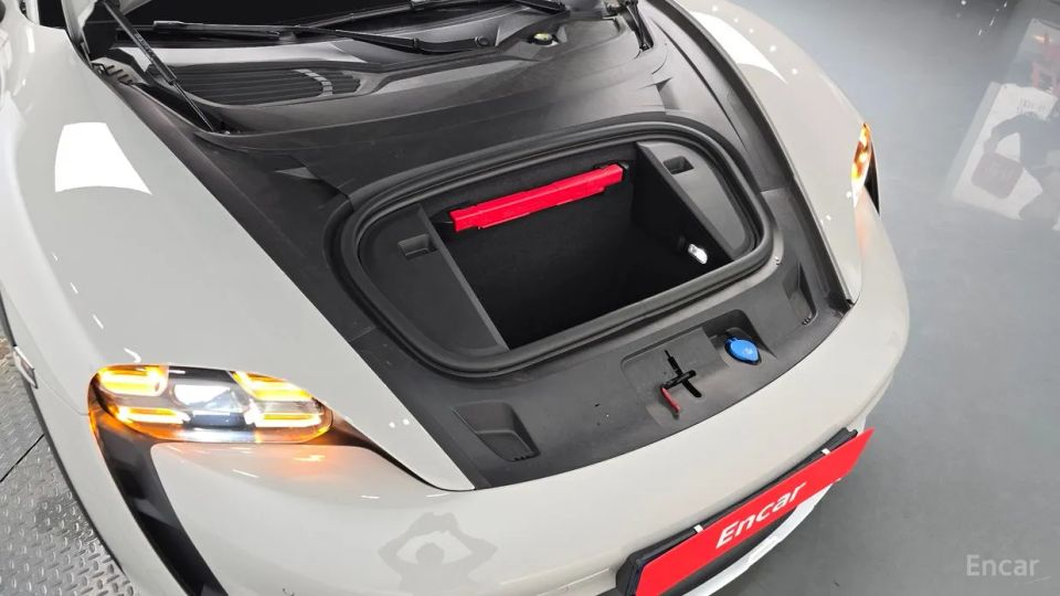Porsche Taycan