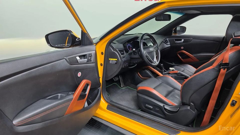 Hyundai Veloster