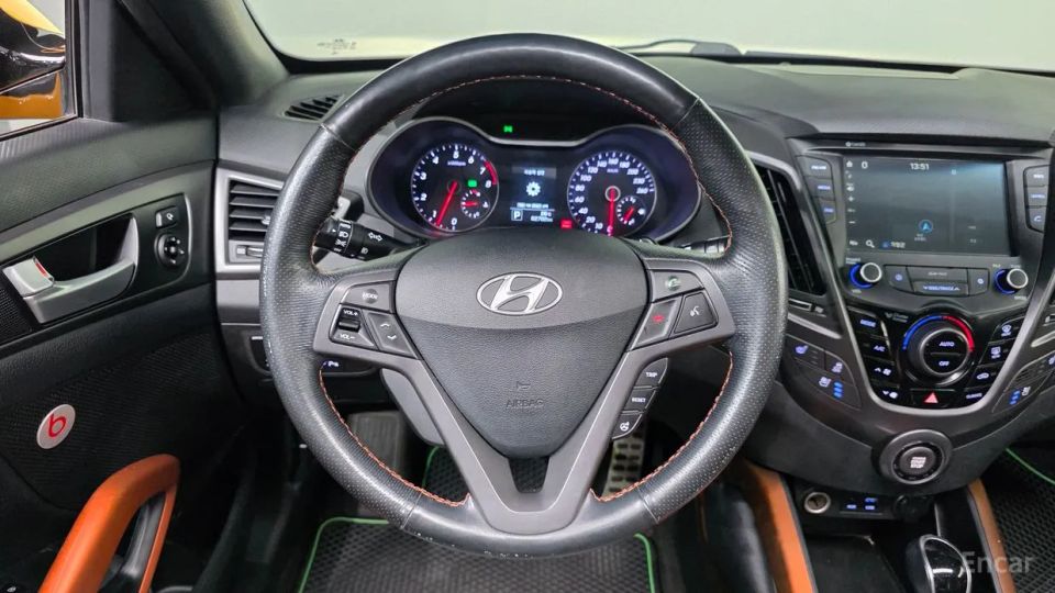 Hyundai Veloster