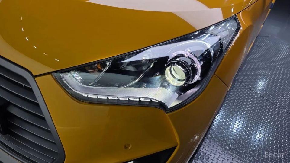 Hyundai Veloster