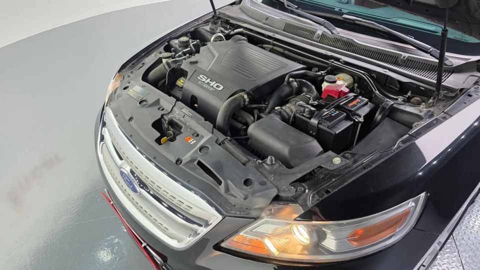 Ford Taurus