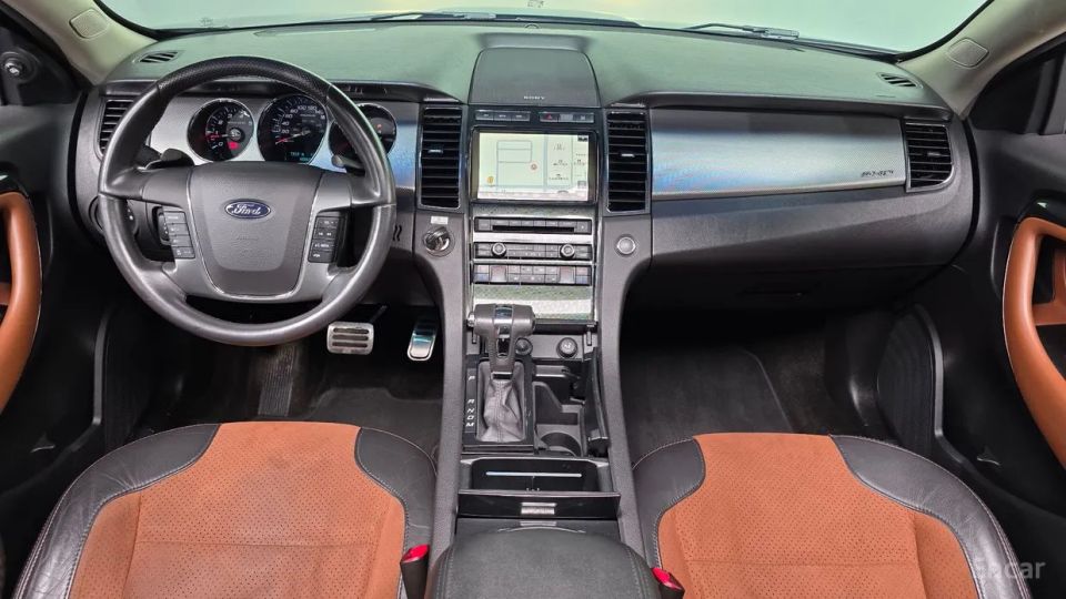 Ford Taurus