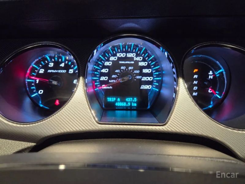 Ford Taurus