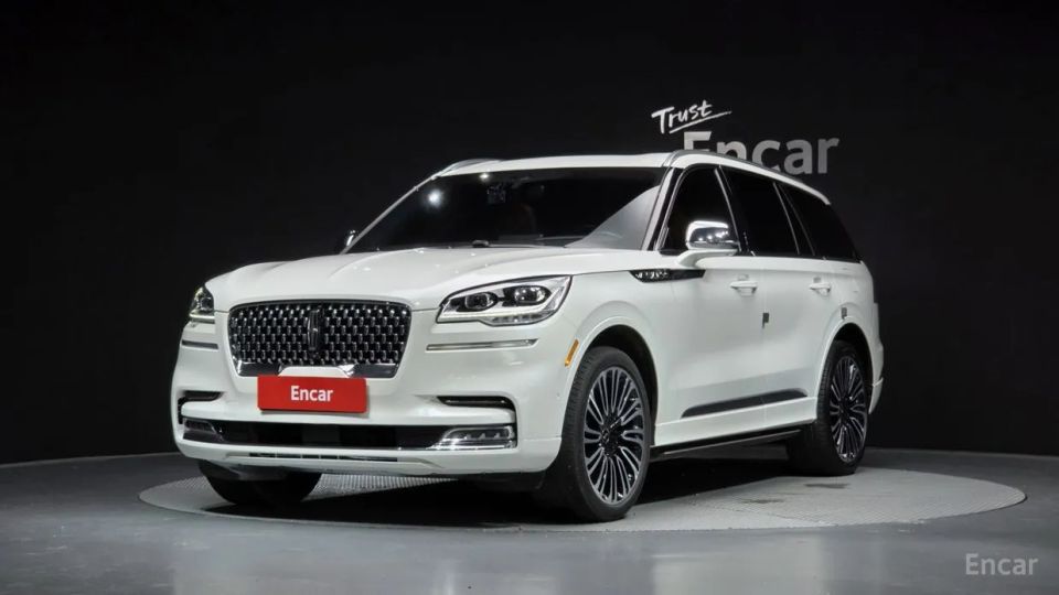 Lincoln Aviator