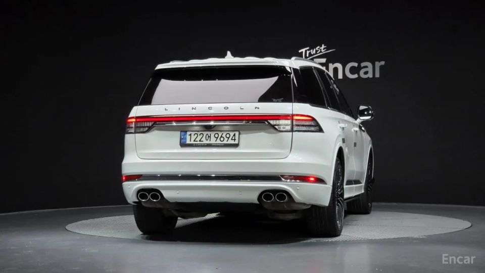 Lincoln Aviator