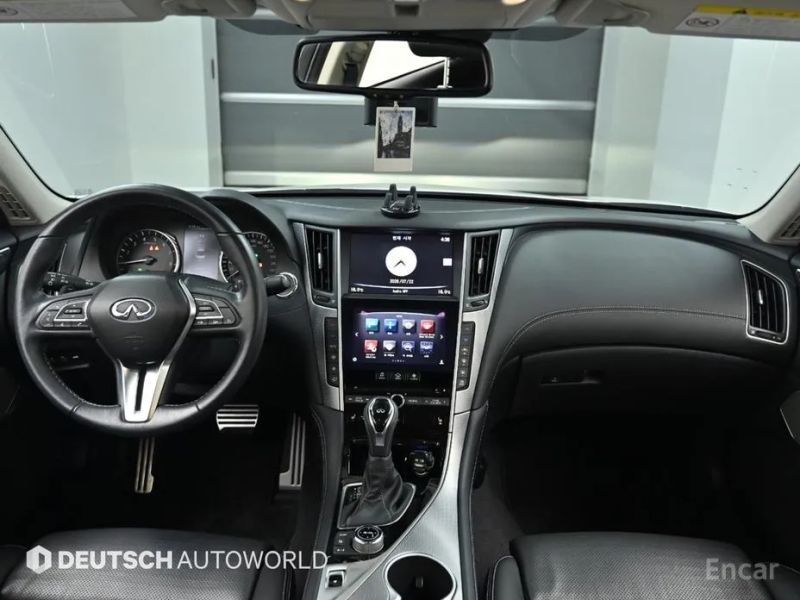Infiniti Q50