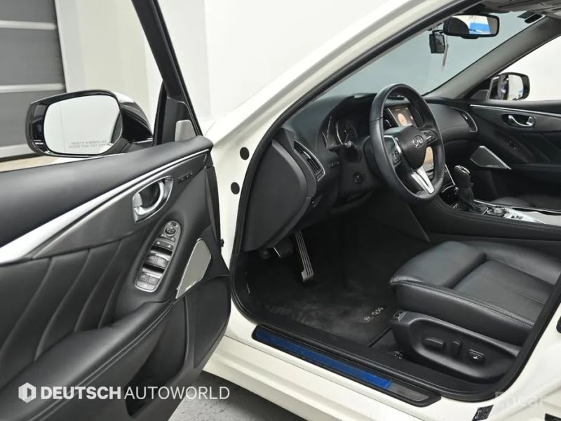 Infiniti Q50