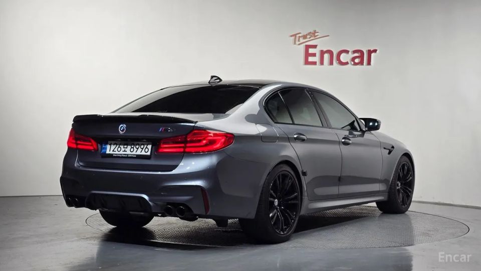 BMW M5