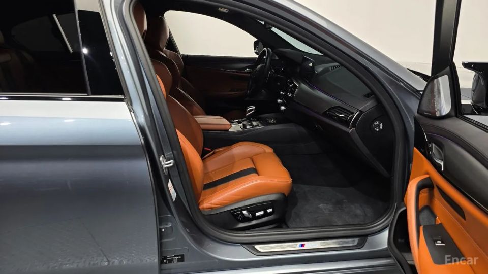 BMW M5