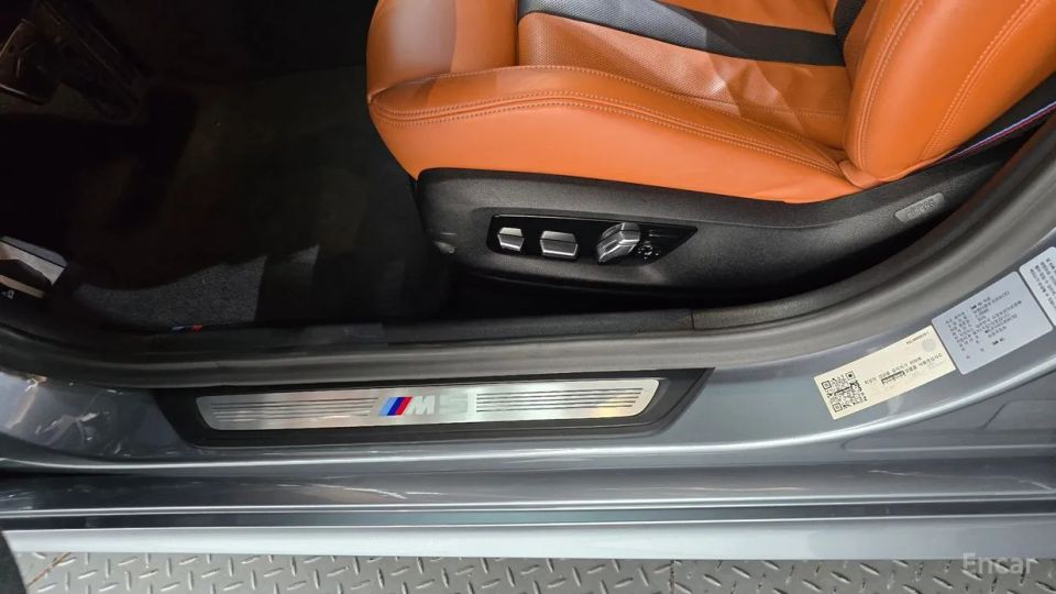 BMW M5
