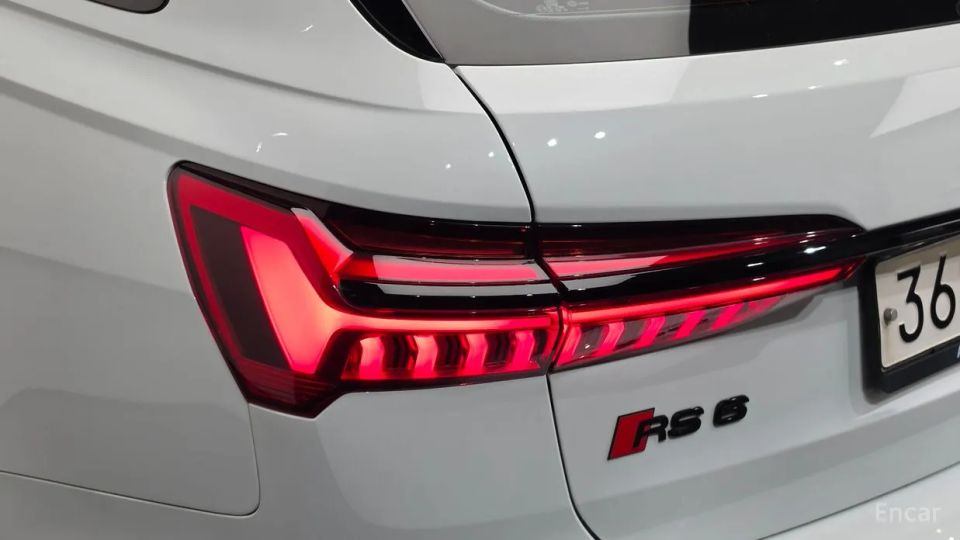 Audi RS6