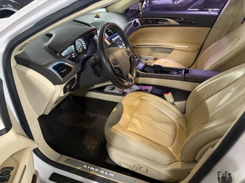 Lincoln MKZ