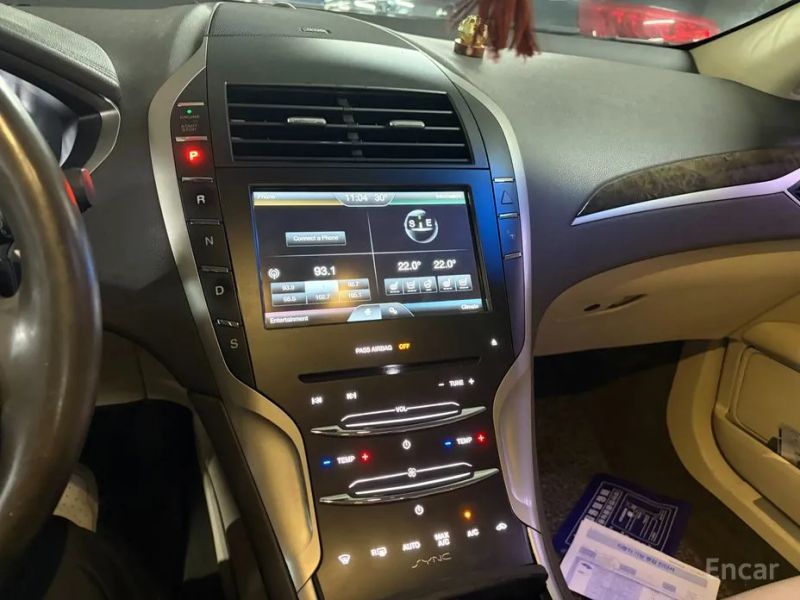 Lincoln MKZ