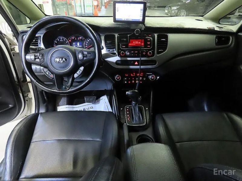 Kia Carens