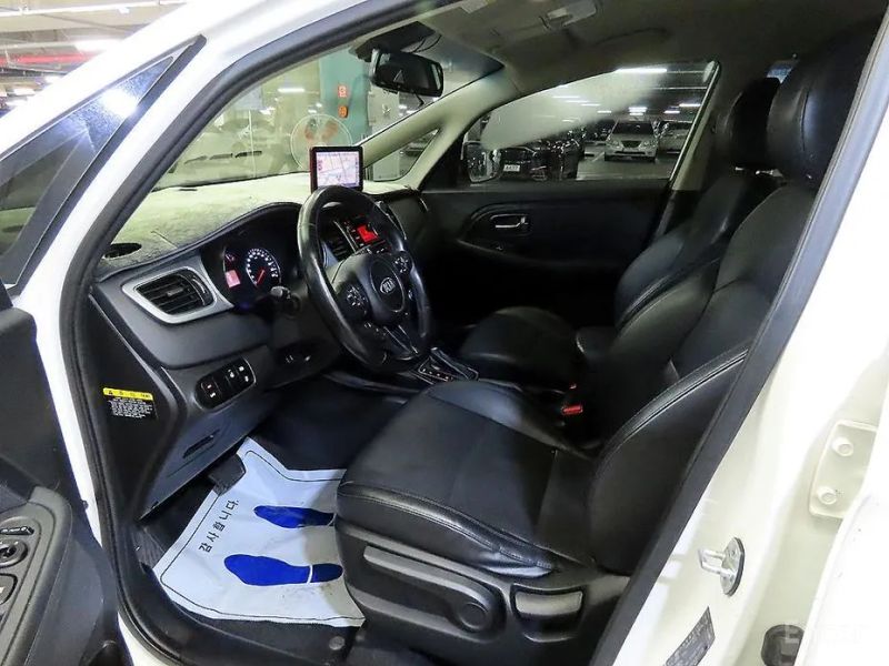 Kia Carens