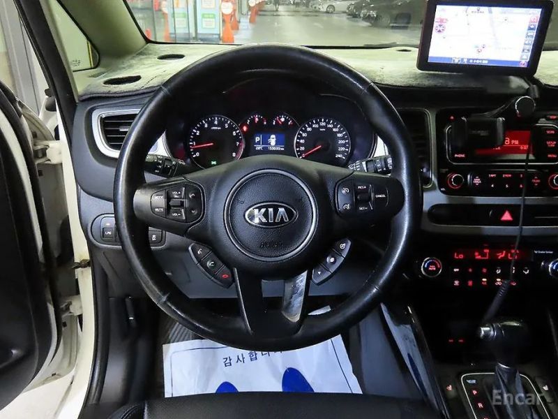Kia Carens