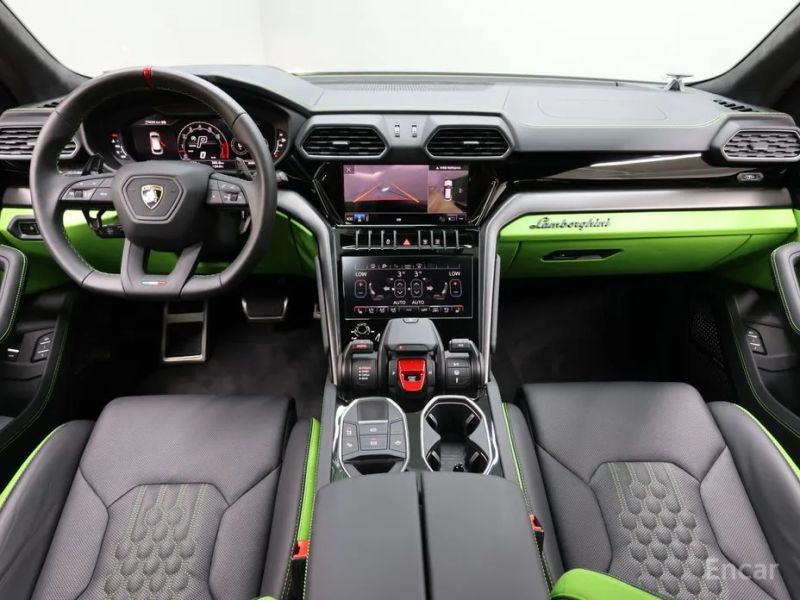 Lamborghini urus