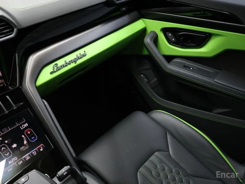 Lamborghini urus